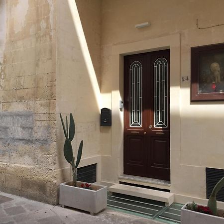 B&B Le Giravolte Lecce Exterior photo