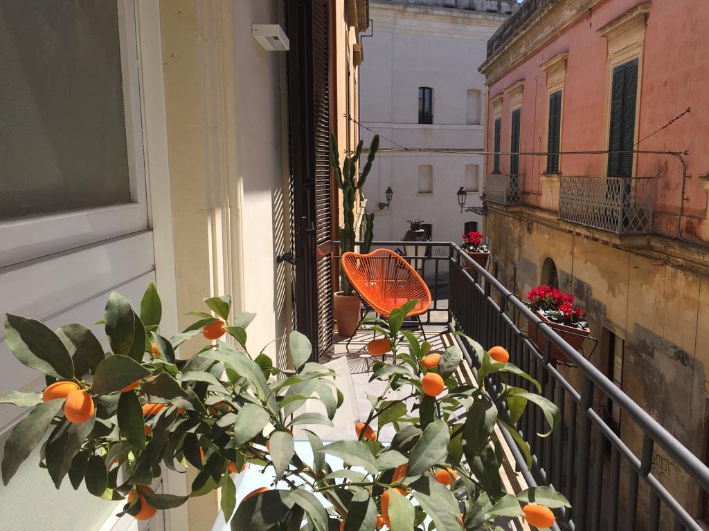 B&B Le Giravolte Lecce Exterior photo
